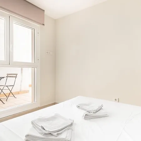 Aparthotel La Rosita Old Town
