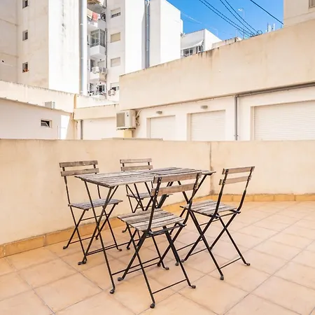 Apartahotel La Rosita Old Town